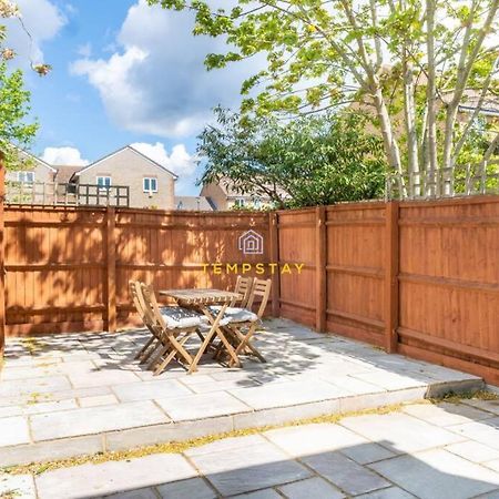 فيلا Cosy 2 Bed & Free Parking. Near Heathrow/Pinewood سلوف المظهر الخارجي الصورة